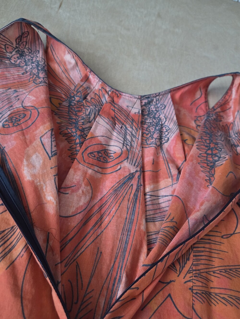 Piazza Sempione Tank Tops Set Of Two - Picture 6 of 16